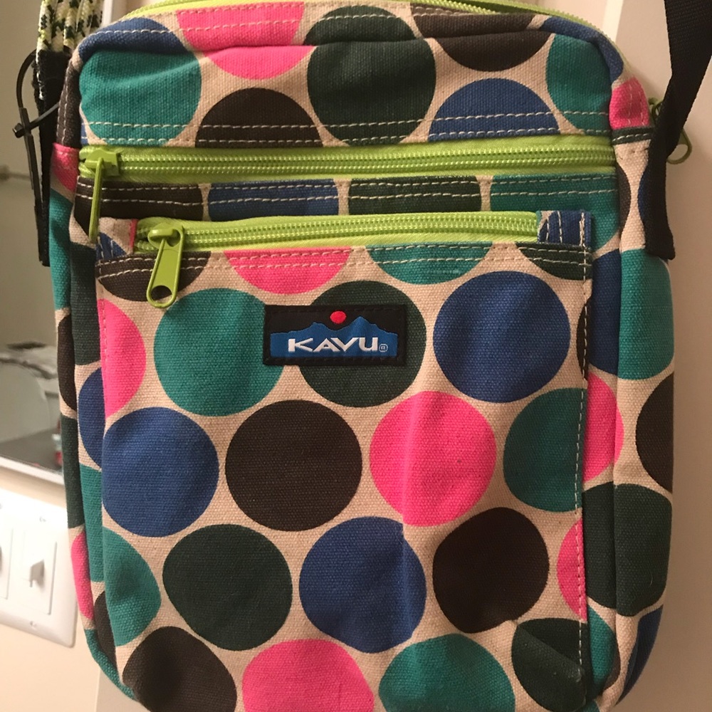 Kavu Crossbody Bag in excellent condition